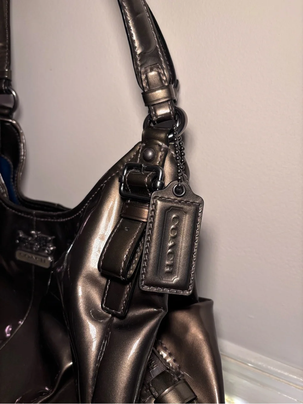 Coach 2000s Madison Maggie Patent Leather Hobo